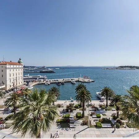 Seafront Luxury Pere Split