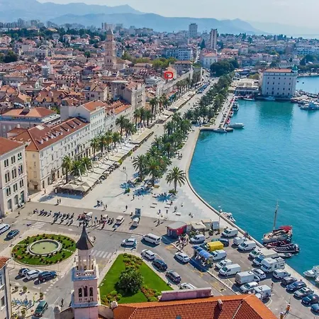 Seafront Luxury Pere Split