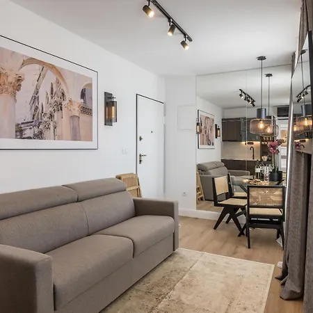Seafront Luxury Pere